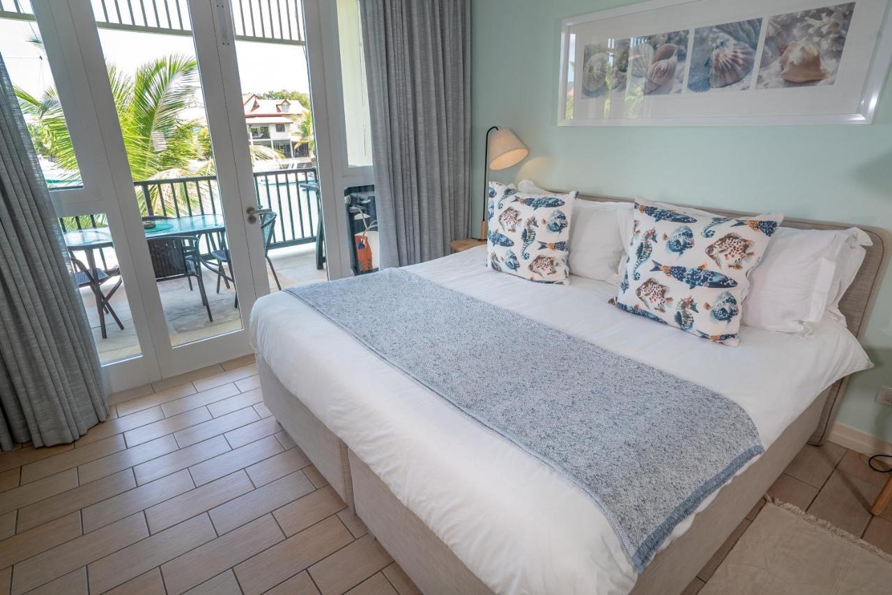 P146A13 - Eden Island Self Catering Apartment Self Check In Екстериор снимка