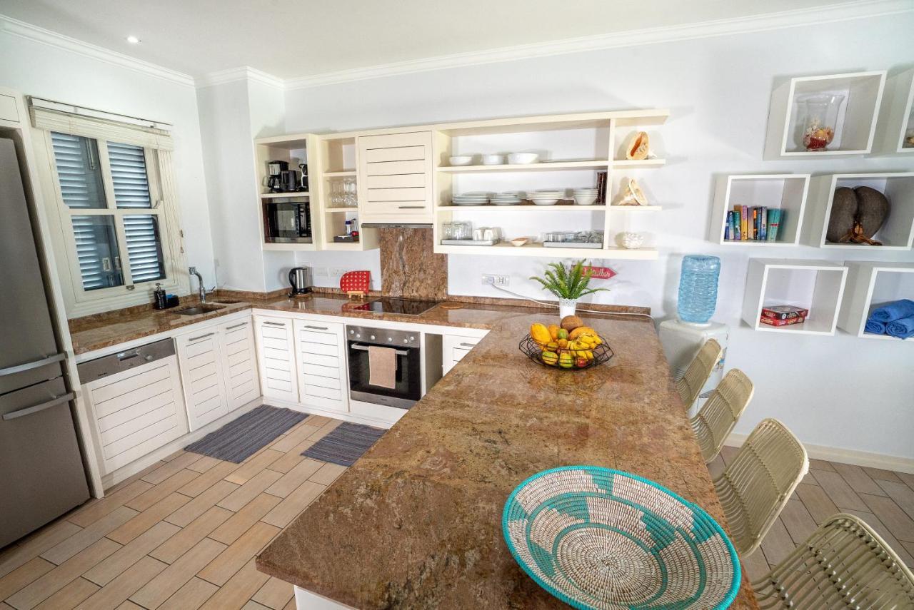 P146A13 - Eden Island Self Catering Apartment Self Check In Екстериор снимка
